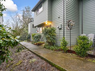 4437 Fox Hollow Rd APT 2, Eugene, OR 97405