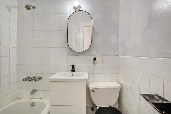 Rented by Compass | media 9