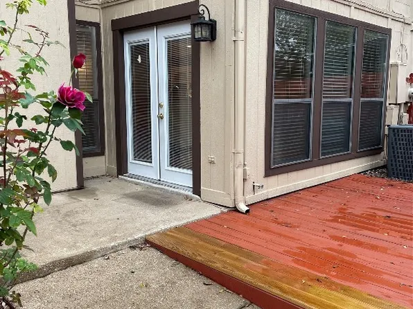 2409 Chapel Hill Ln, Arlington, TX 76014