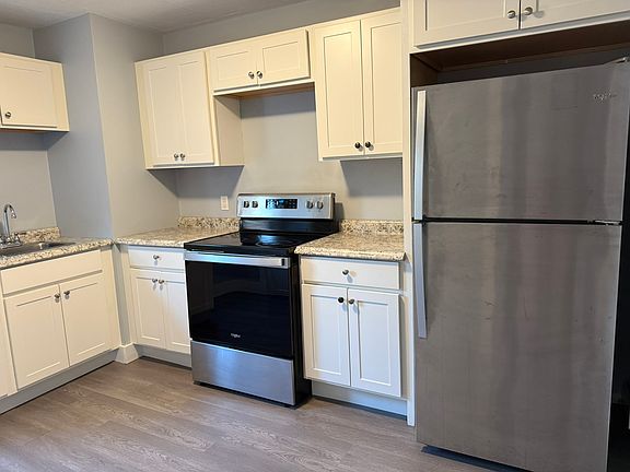 4th image of 36 Oak St #2