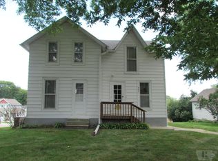 321 Jackson St, Brooklyn, IA 52211