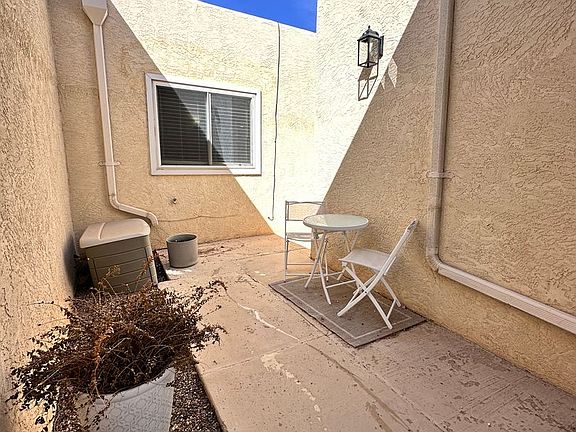 5th image of 13123 Alice Ave NE