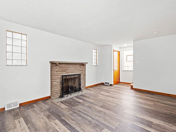 5th image of 118 Lakewood Ave