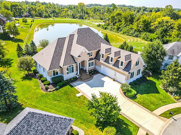 3rd image of 3037 Aldwych Ct