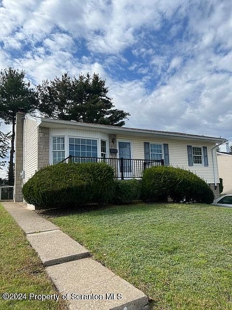 1st image of 110 Park Dr