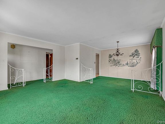 4th image of 160-16 25th Drive