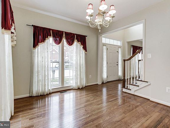 5th image of 1733 Allerford Dr