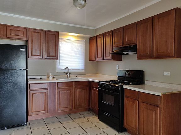 5th image of 442 Indianwood Blvd