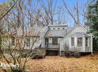 655 Lost Creek Cir, Stone Mountain, GA 30088