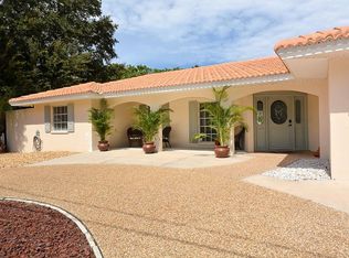702 Birdsong Ln, Sarasota, FL 34242