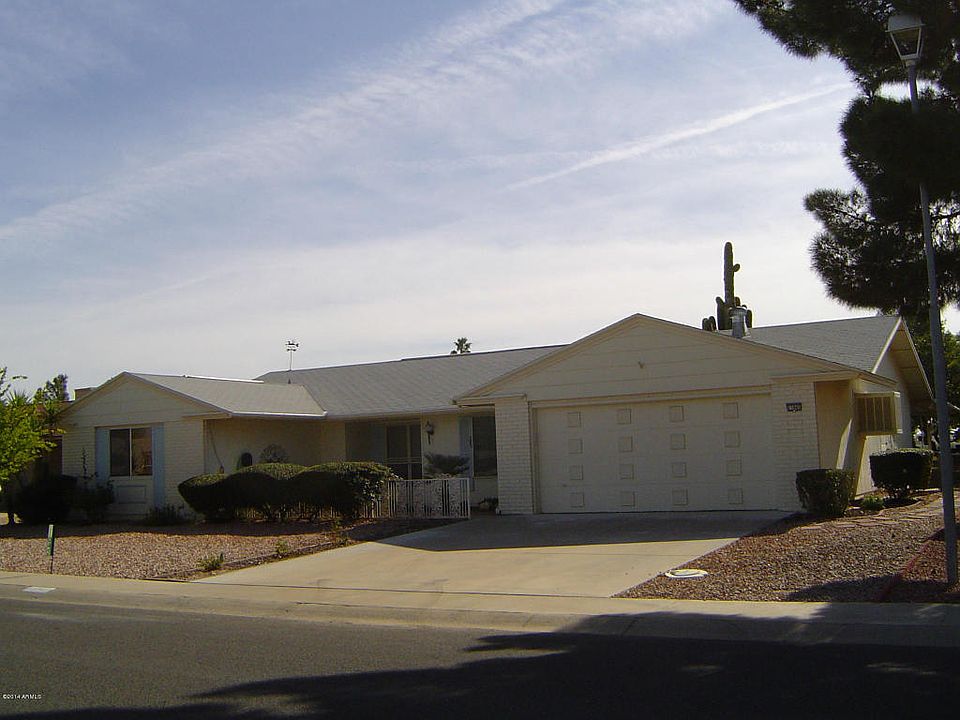 1st image of 11045 W Crestbrook Dr