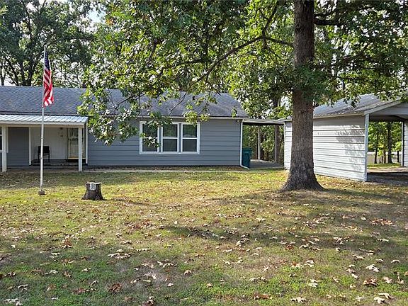 2nd image of 66 Dogwood Ln
