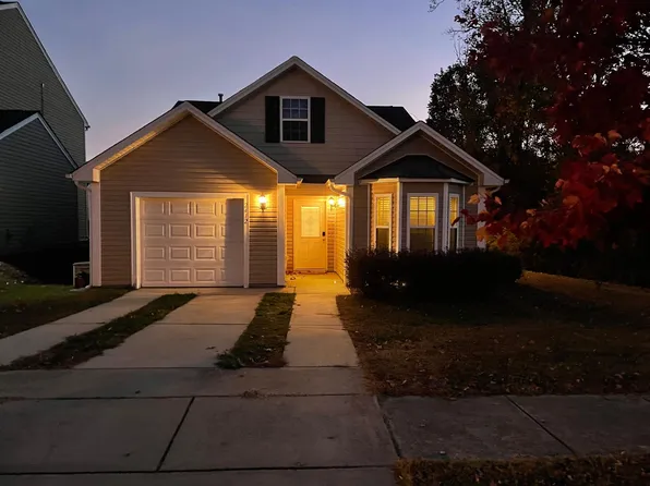 2412 Richard Rozzelle Dr, Charlotte, NC 28214