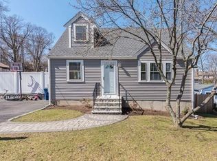 126 Arborway Dr, Braintree, MA 02184