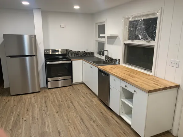 367 S Main St #2, Northfield, VT 05663