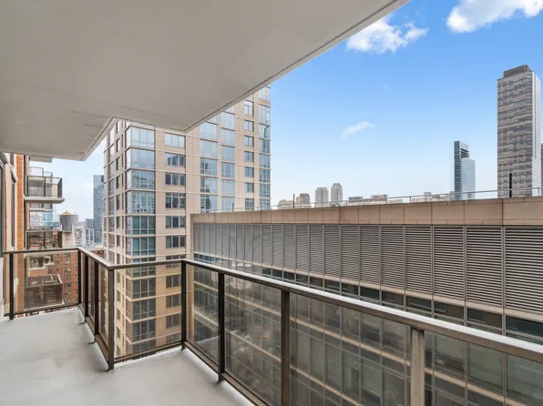 161 West 61st Street image 9 of 10