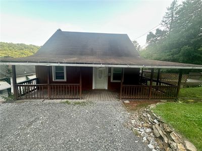 713 Summit Ave, Ellwood city, PA, 16117