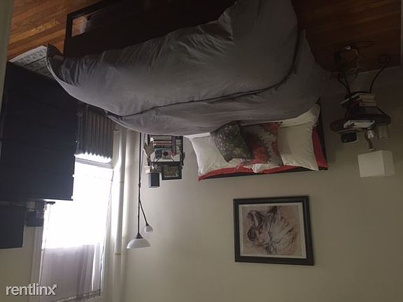 Boylston St Split Bedroom- Medium