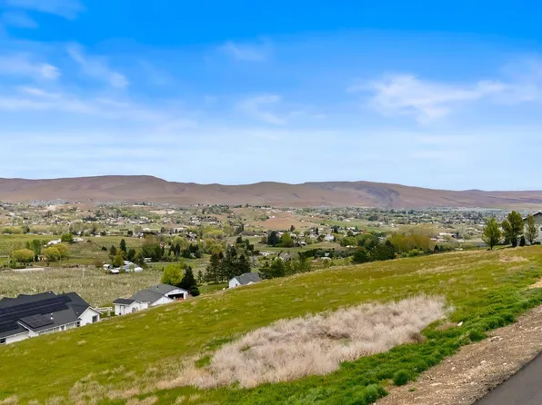 Nka McGonagle Marisa Hill Dr, Selah, WA 98942