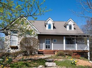 4145 W Loch Alpine Dr, Ann Arbor, MI 48103