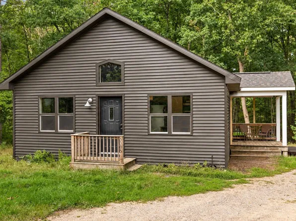 5305 Trager Rd, Traverse City, MI 49696