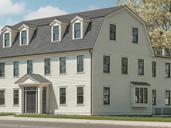 320 Merrimac St #1, Newburyport, MA 01950