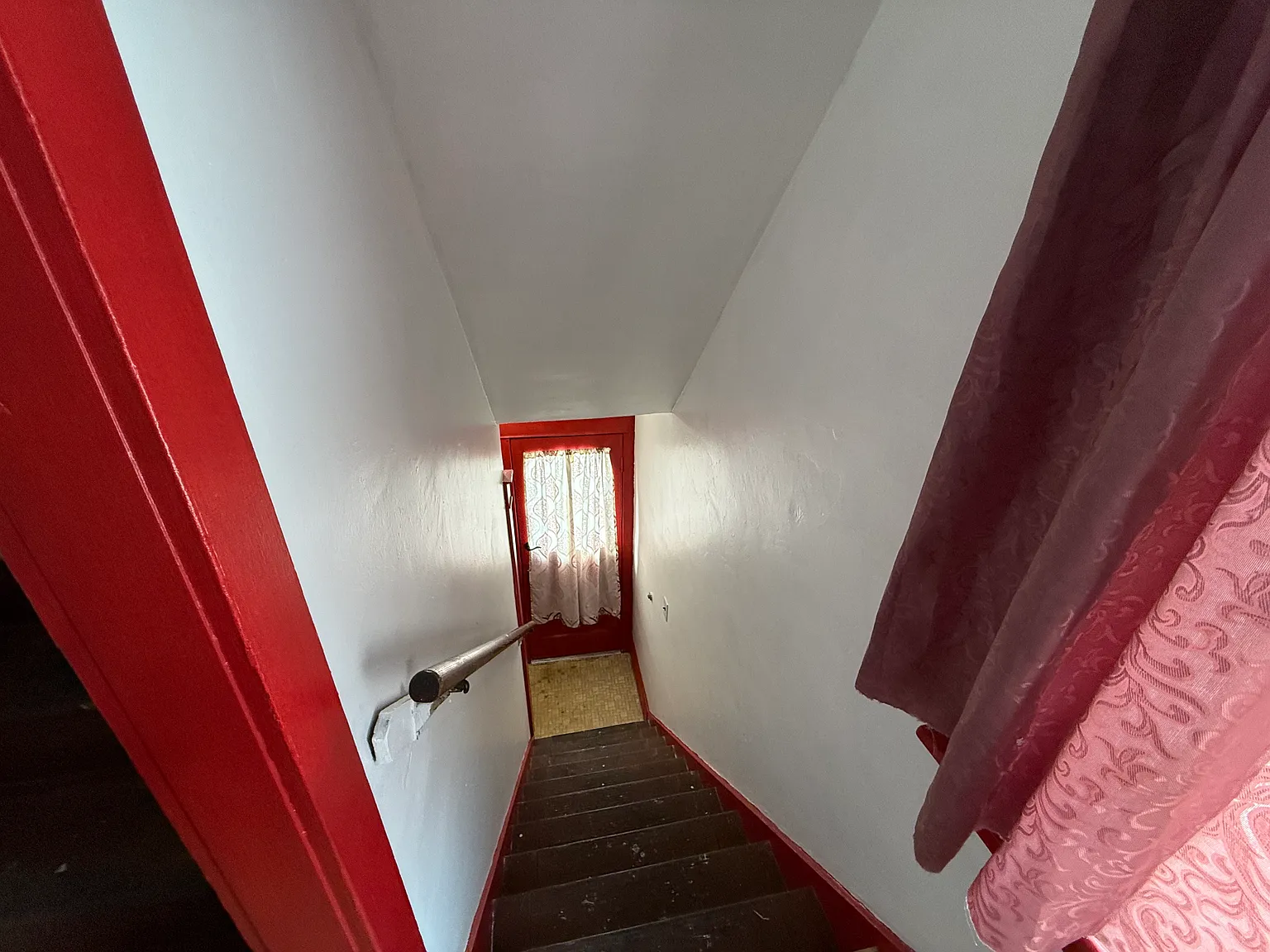 3 bed, 2000 sqft, $1,100 — Photo 3