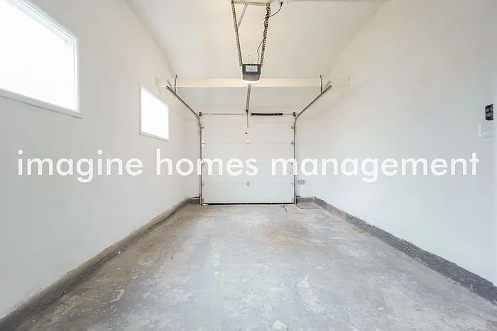 3010 Scott Ave — Photo 12