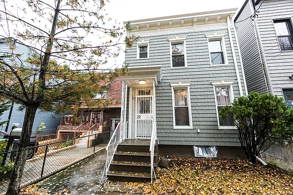 Sold by Keystone Realty USA Corp | media 18