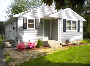 91 Thornfell St, Springfield, MA 01104