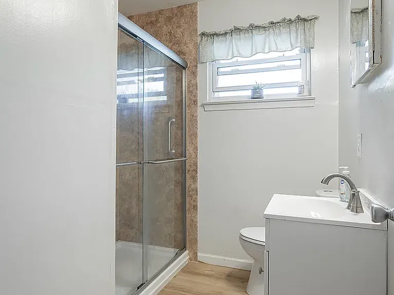 3660 Phelps St — Photo 10
