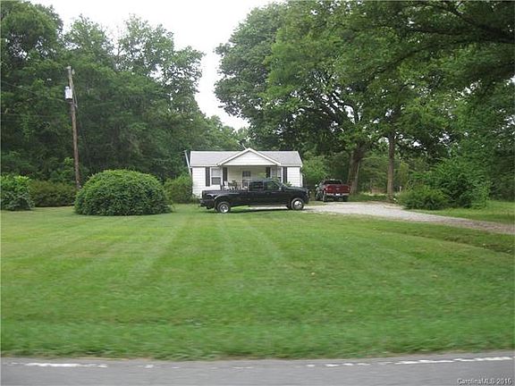 2nd image of 2324 Belmeade Dr