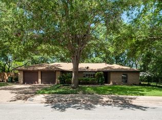 1003 Tanglewood Ln, Arlington, TX 76012