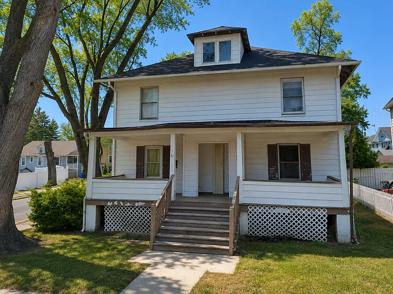 33 Lincoln St #1 — Photo 1