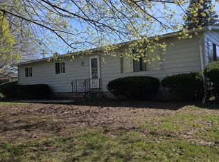 252 Dodge Ct, Sebewaing, MI 48759