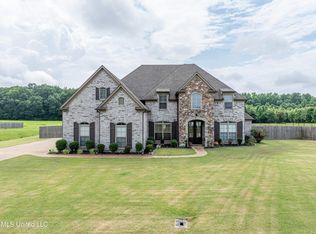 12811 Miller Farms Dr, Olive Branch, MS 38654