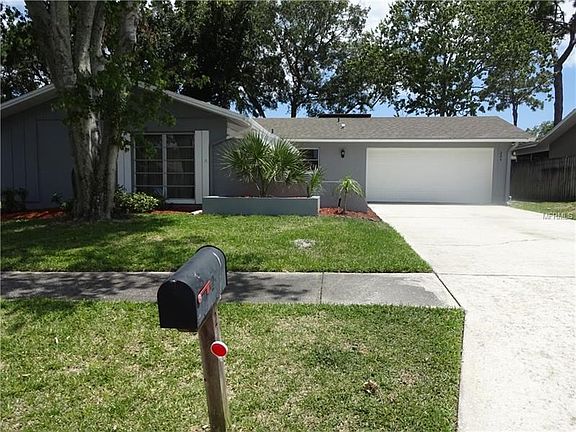 4th image of 204 Hillcrest Dr