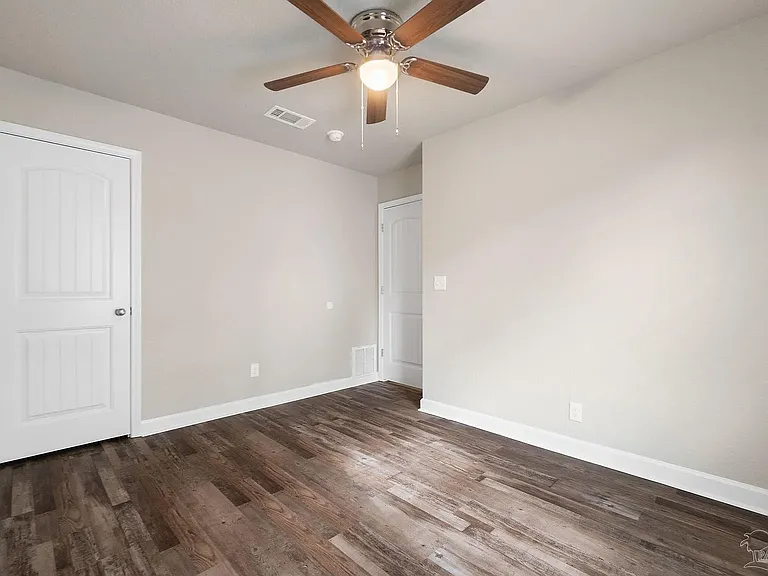 9906 Holsberry Rd — Photo 11