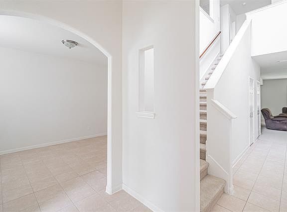 3rd image of 1406 Cottonwood Trl