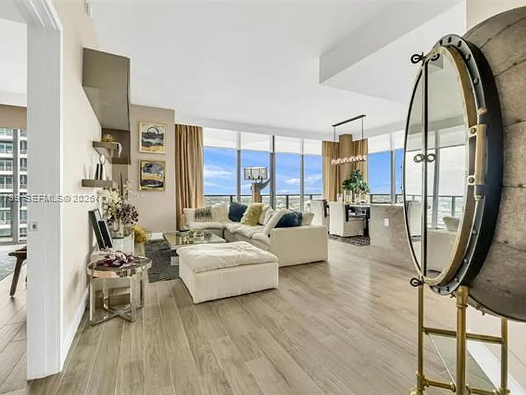 1300 S Miami Avenue Rd #Penthouse 5110 — Photo 11