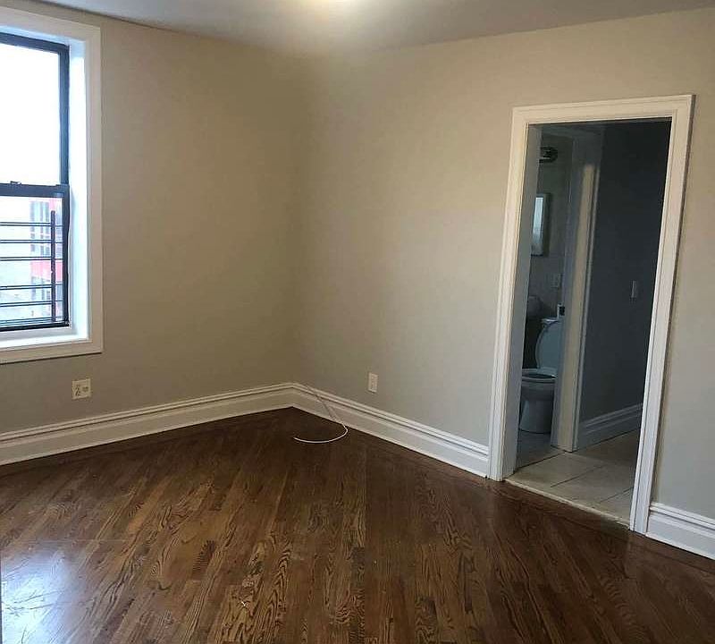 1st image of 5406 Skillman Ave APT 4D