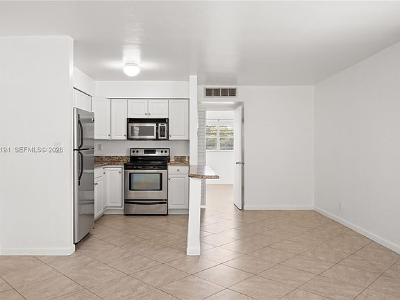 2nd image of 4051 NE 13th Ave APT 78-3