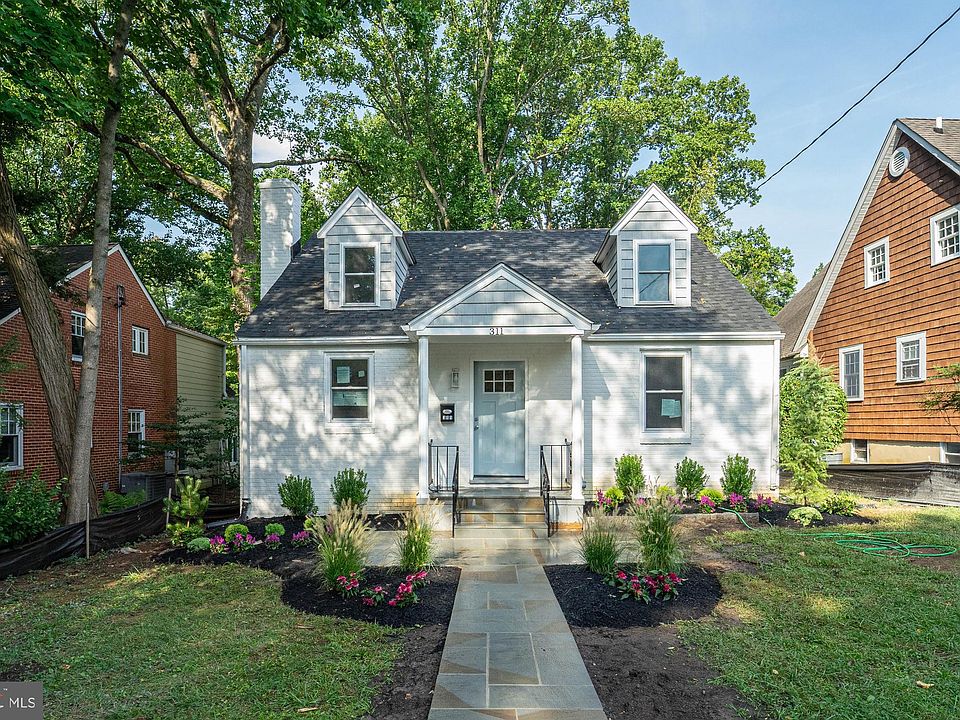 1st image of 311 Dewey Dr
