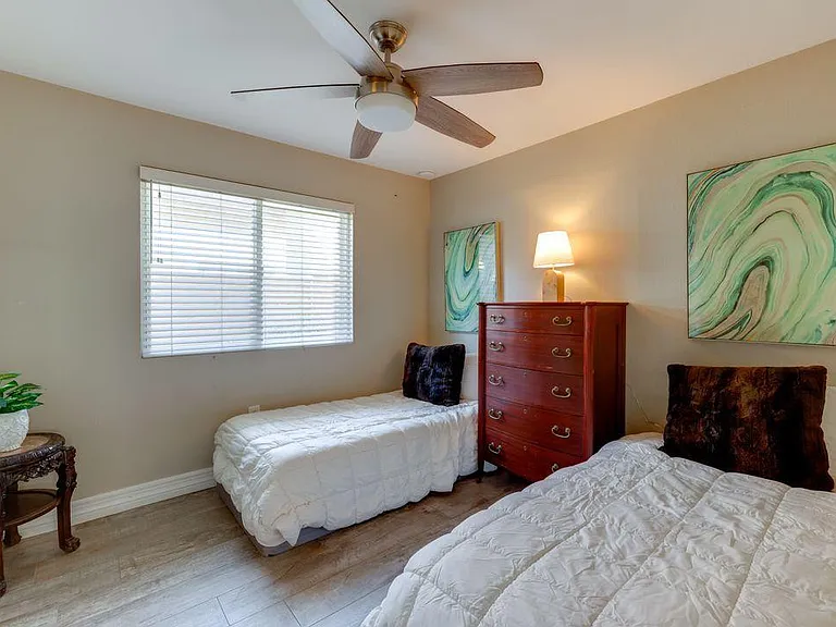 16439 S 34th Way — Photo 7