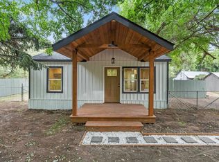 34326 N Milan Rd, Chattaroy, WA 99003