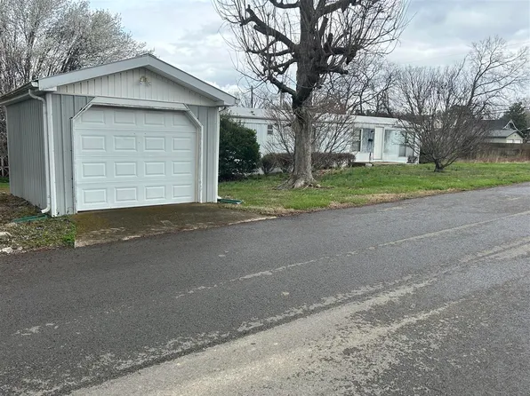 309 E Poplar St, Scottsville, KY 42164
