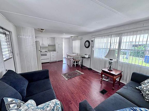 5th image of 3223 North Lockwood Ridge Road #126