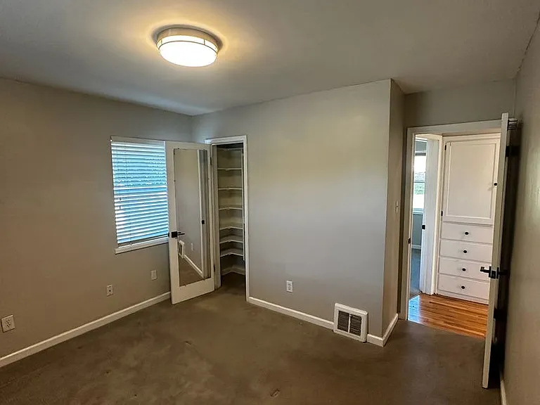 1638 E 3150 S — Photo 21