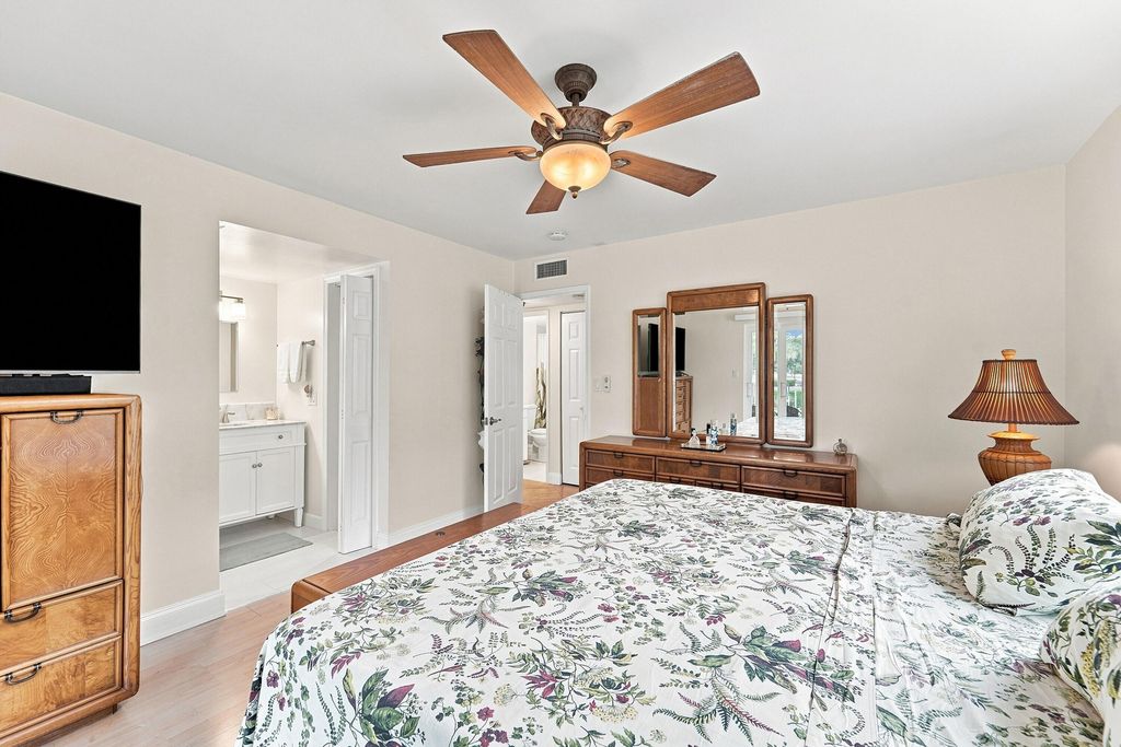 2870 NE 14TH ST Causeway #208C, photo 7