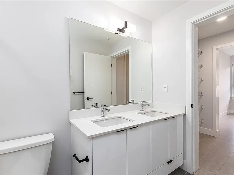 5486 199a St #10X — Photo 8